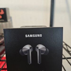 Samsung Galaxy Buds3 Pro Silver